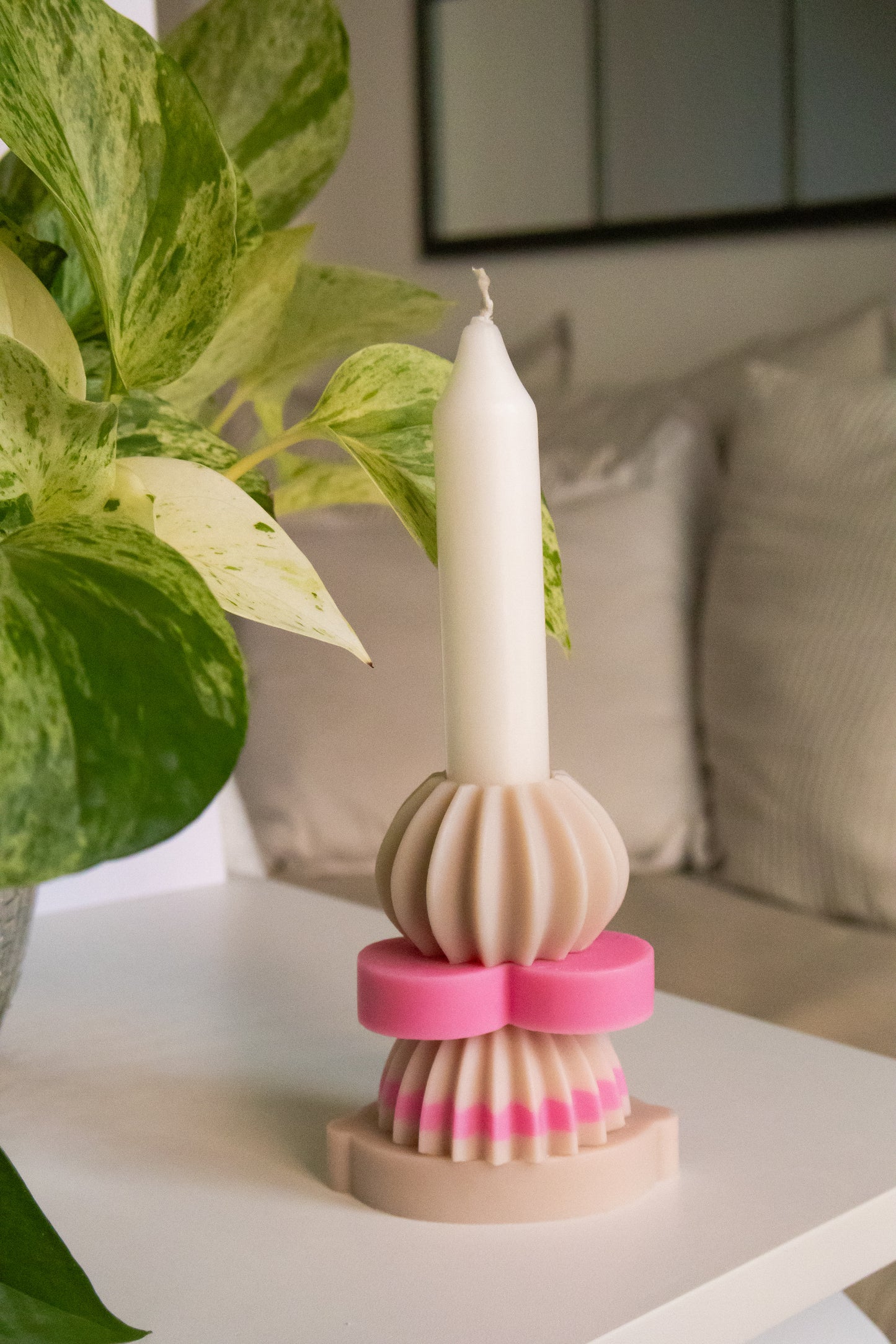Candle #008 · Café